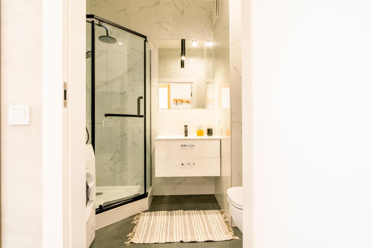 Apartamentysnu, Wola Premium II Z Parkingiem วอร์ซอ ภายนอก รูปภาพ